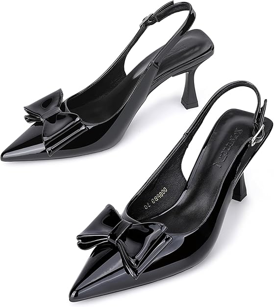 Buckle bow retro pointed